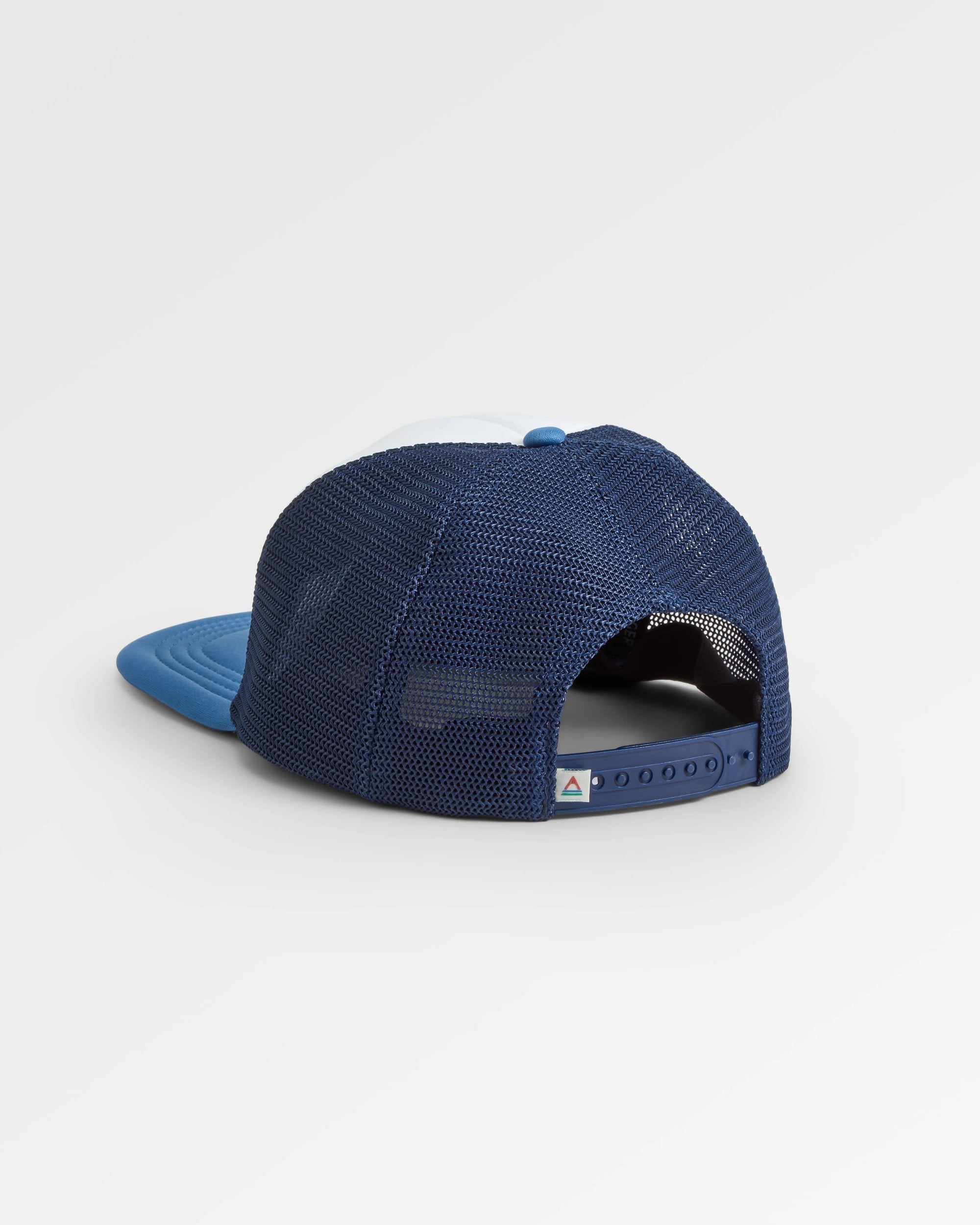 Odyssey Active Trucker Hat - Navy/ Moonlight Blue